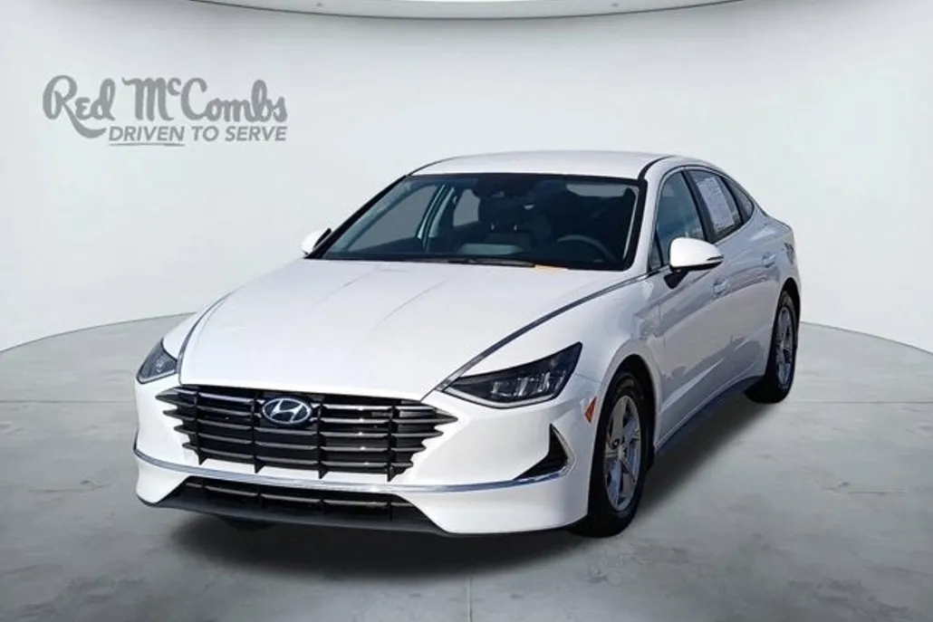 2022 Hyundai Sonata SE photo 1