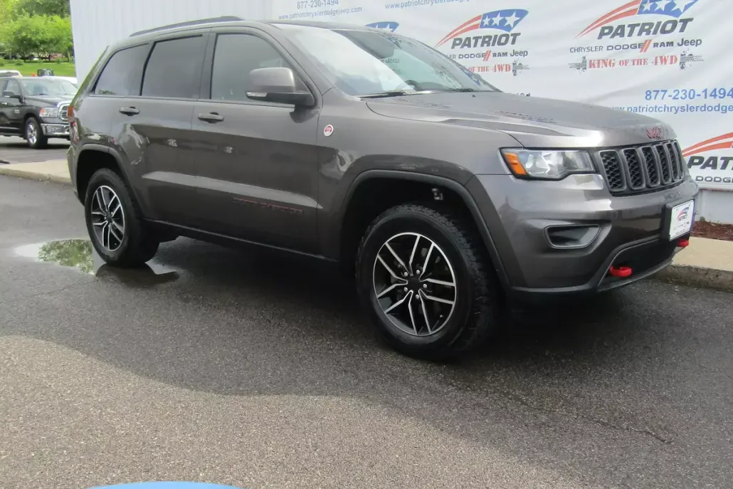 2020 Jeep Grand Cherokee Trailhawk photo 1