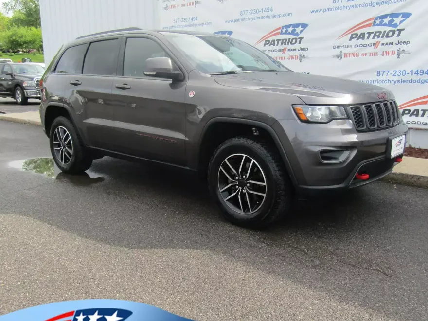 2020 Jeep Grand Cherokee Trailhawk photo 1