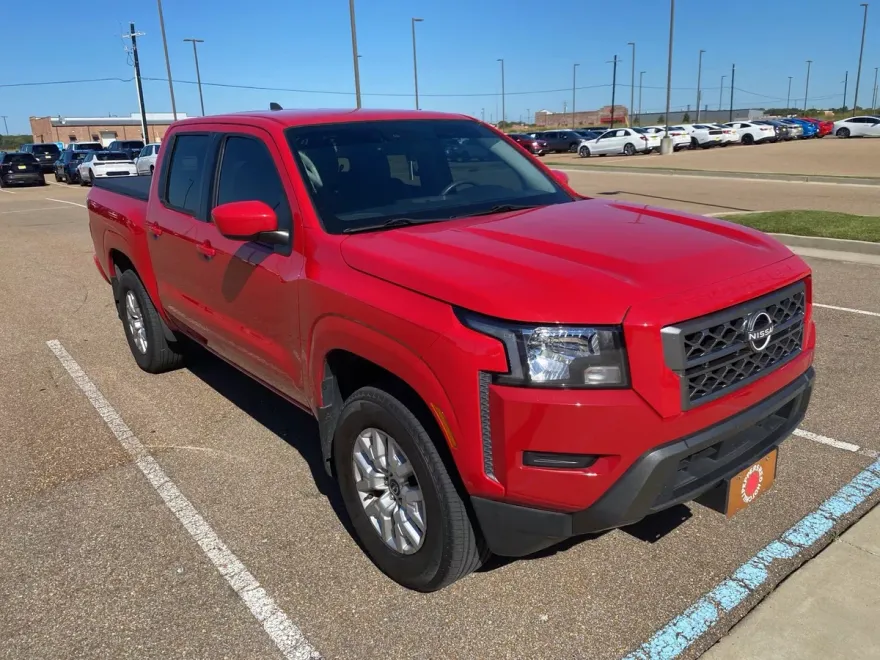 2022 Nissan Frontier SV photo 1