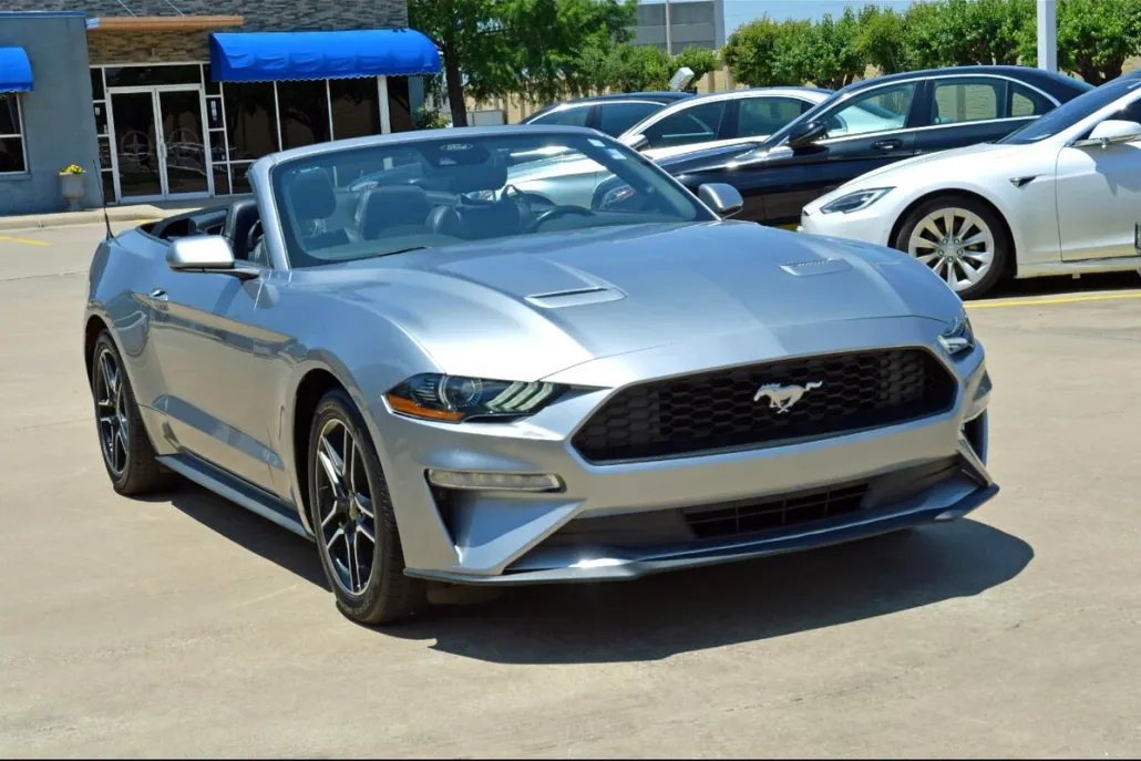 2022 Ford Mustang EcoBoost Convertible photo 1