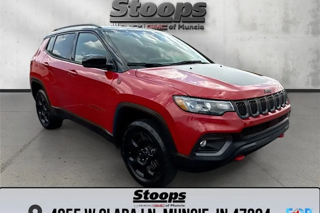 2023 Jeep Compass Trailhawk photo 1