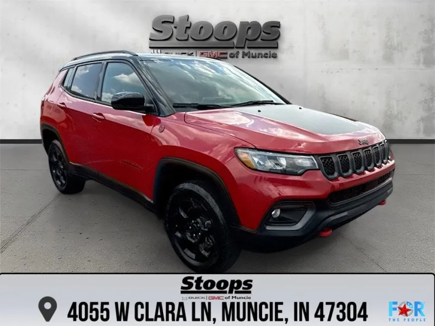 2023 Jeep Compass Trailhawk photo 1