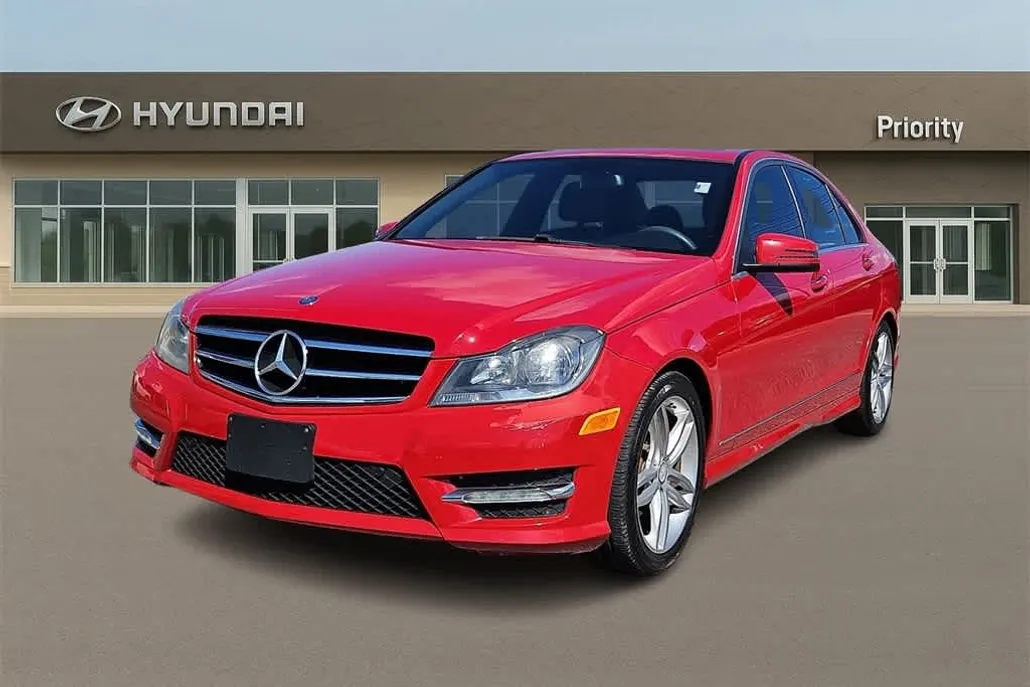 2014 Mercedes Benz C 250 Luxury Sedan photo 1