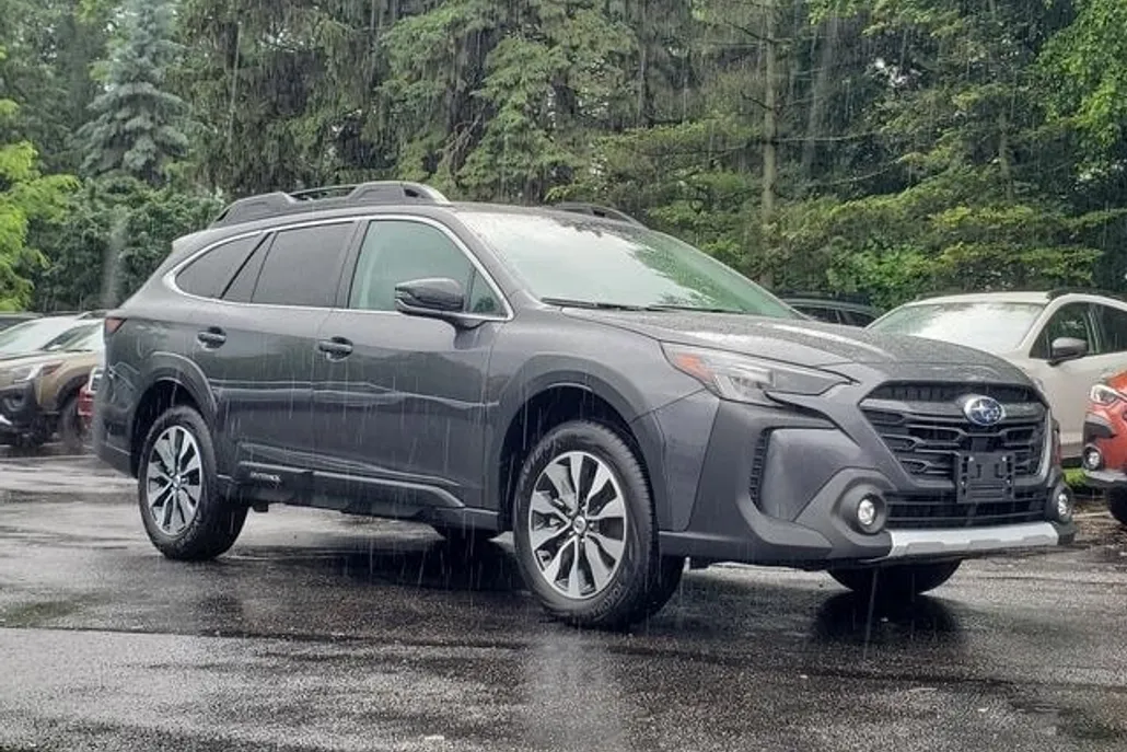 2024 Subaru Outback Limited photo 1