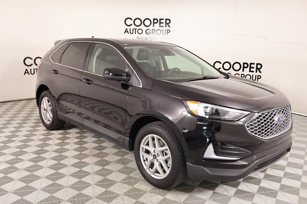 2024 Ford Edge SEL photo 1