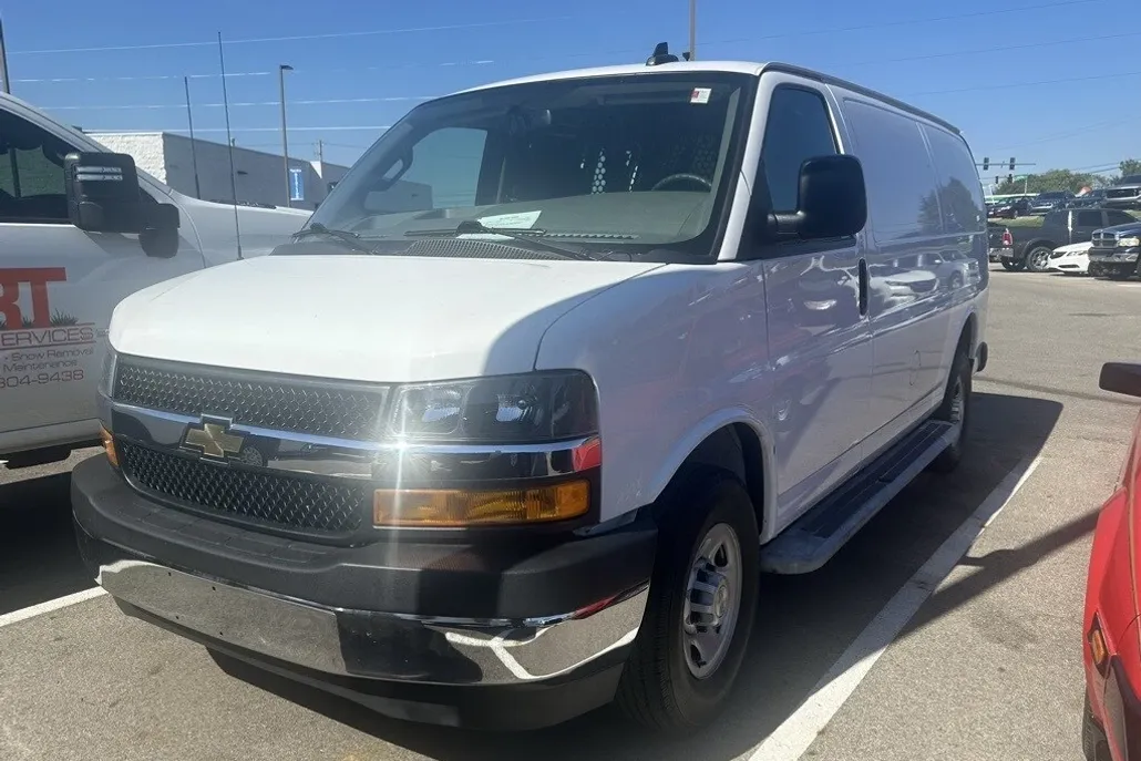 2023 Chevrolet Express 2500 Work Van Cargo photo 1