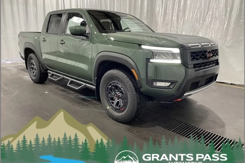 2025 Nissan Frontier PRO-4X photo 1