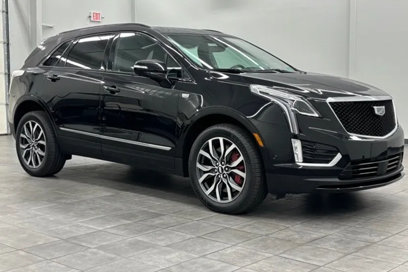 2022 Cadillac XT5 Sport photo 1