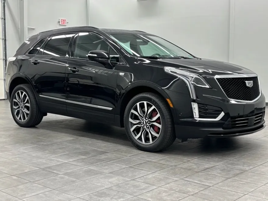 2022 Cadillac XT5 Sport photo 1