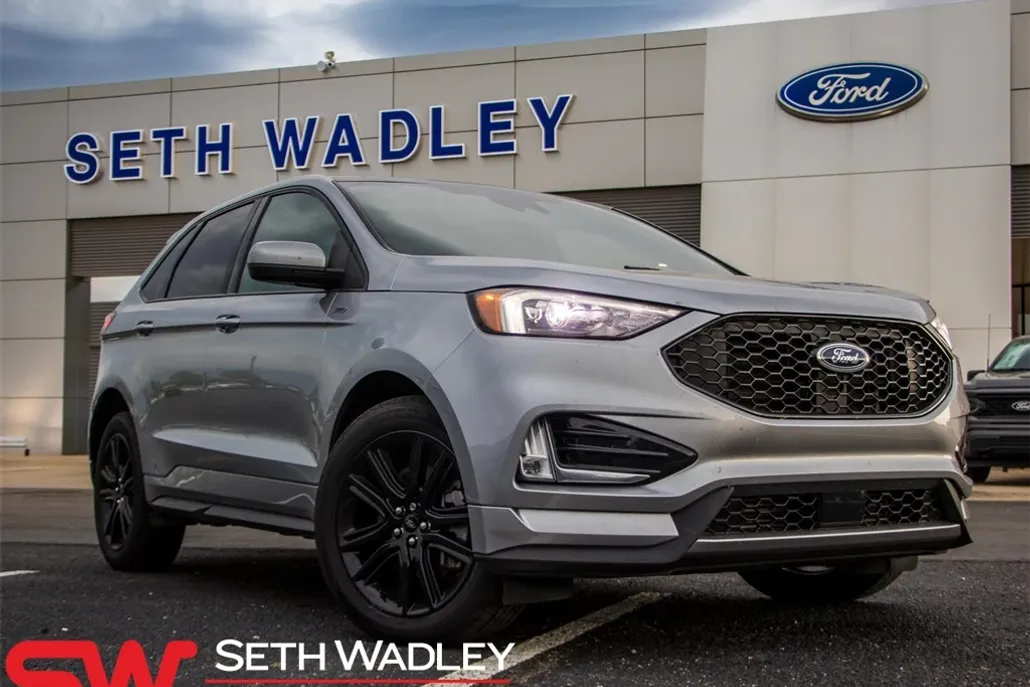 2022 Ford Edge ST photo 1