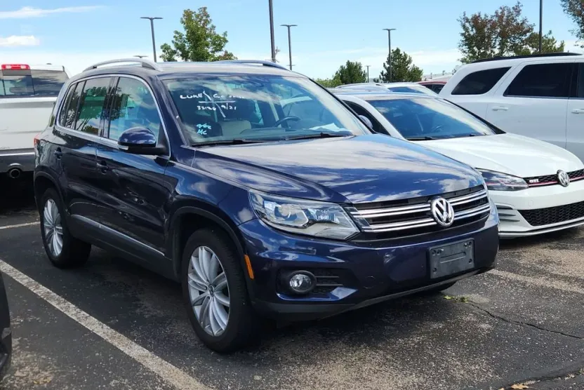 2016 Volkswagen Tiguan SE photo 1