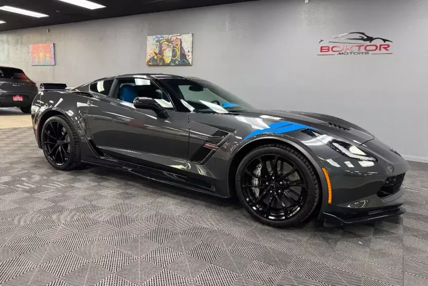 2017 Chevrolet Corvette Grand Sport Coupe 3LT photo 1