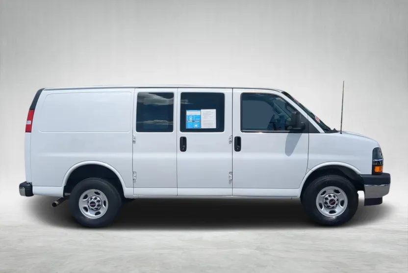 2023 Chevrolet Express 2500 Work Cargo Van photo 1