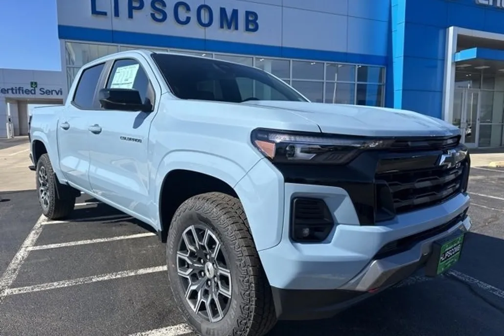 2025 Chevrolet Colorado Z71 photo 1