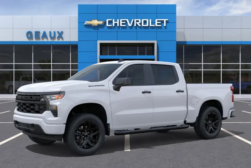 2026 Chevrolet Silverado Custom photo 1