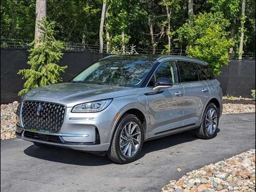 2024 Lincoln Corsair Grand Touring photo 1