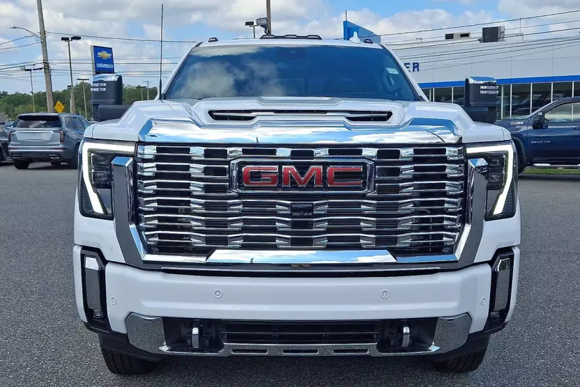 2025 Gmc Sierra 3500 HD Denali photo 1