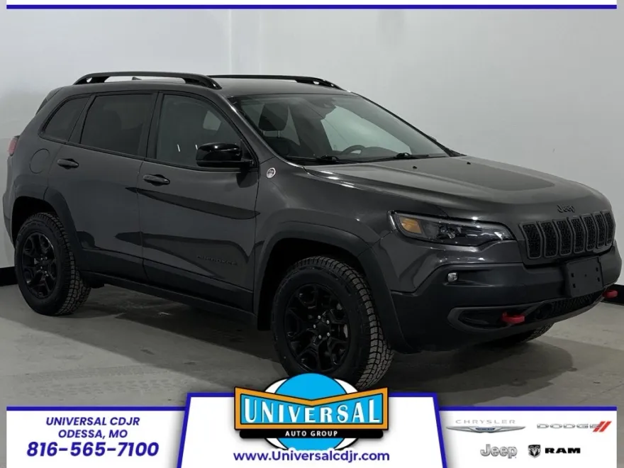 2022 Jeep Cherokee Trailhawk photo 1