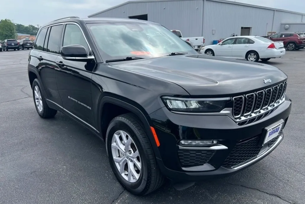 2022 Jeep Grand Cherokee Limited photo 1