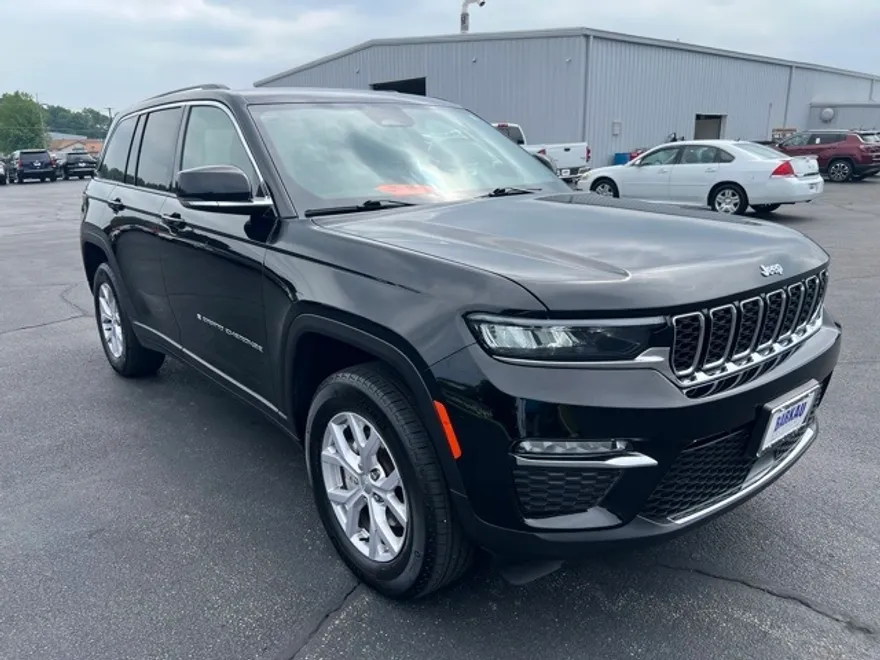 2022 Jeep Grand Cherokee Limited photo 1