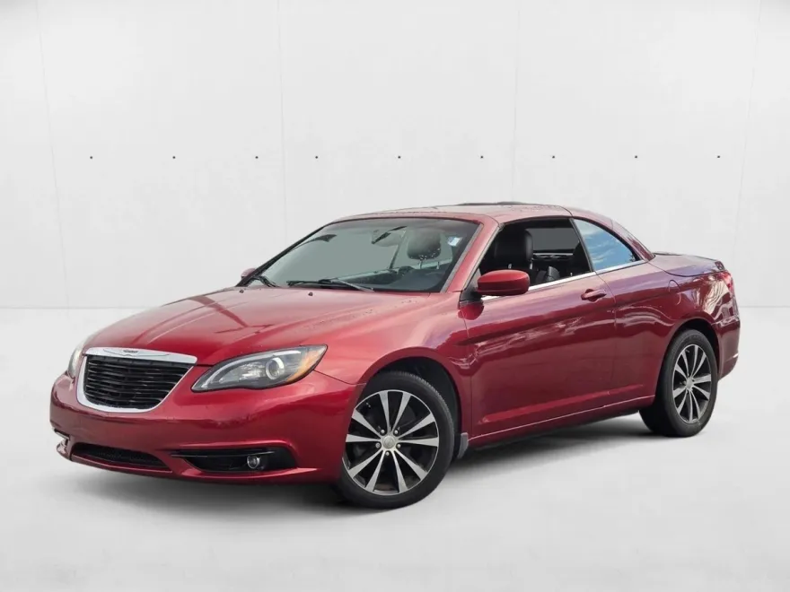 2014 Chrysler 200 S photo 1