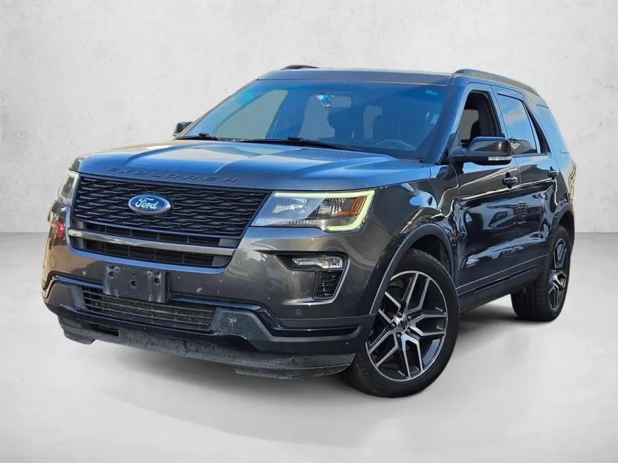 2018 Ford Explorer Sport photo 1