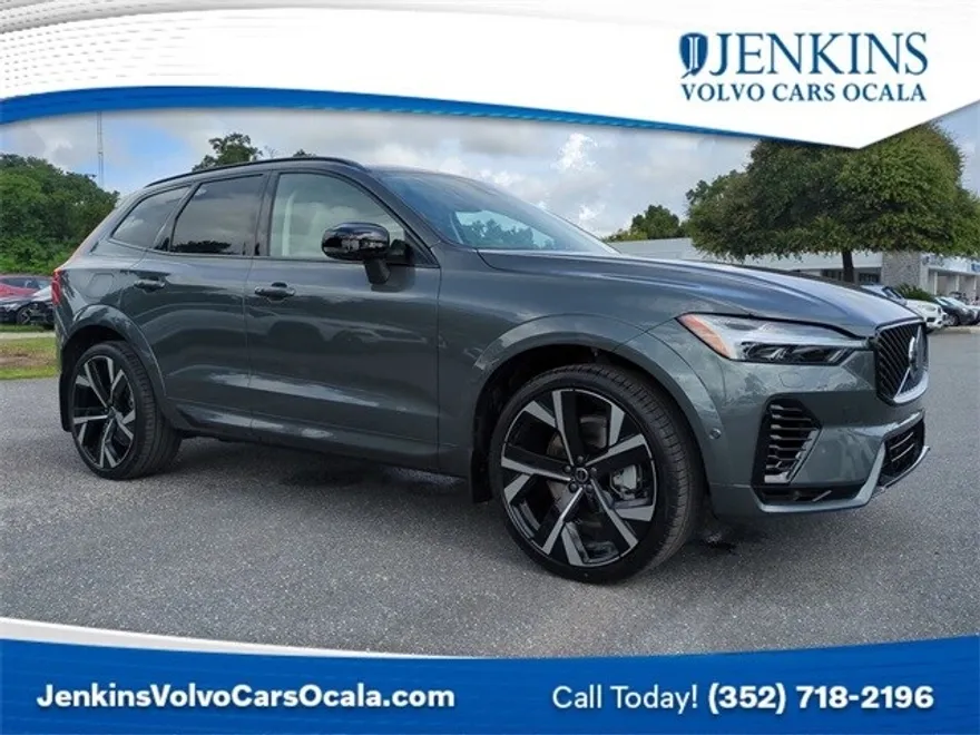 2026 Volvo XC60 Hybrid T8 photo 1