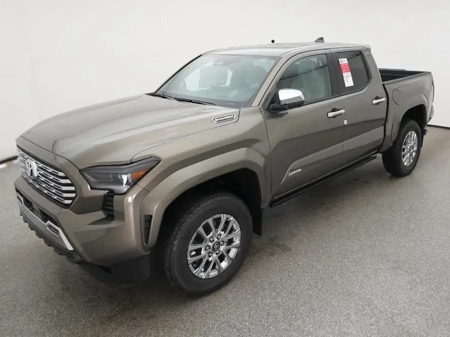 2025 Toyota Tacoma photo 1
