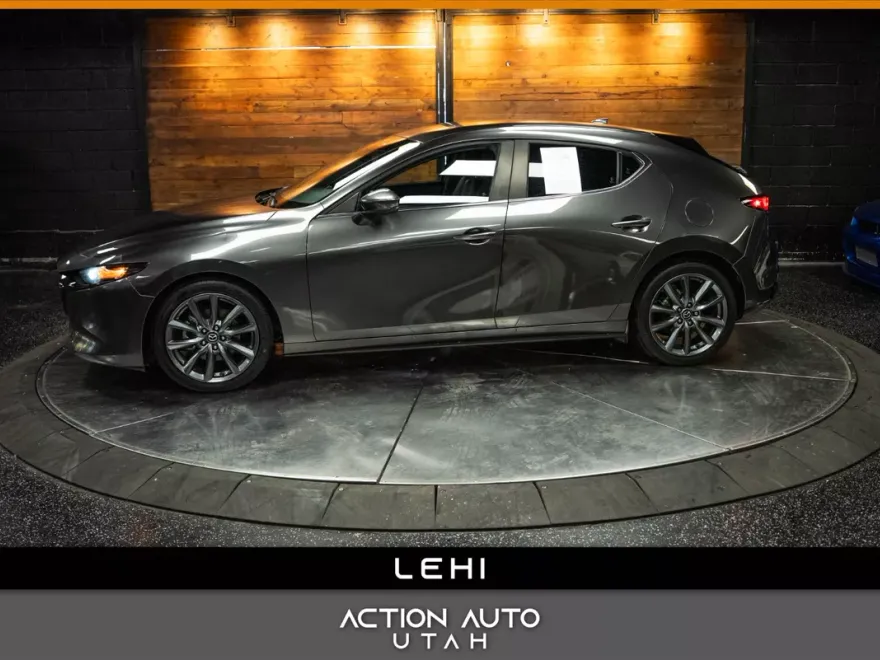 2019 Mazda Mazda3 Preferred photo 1