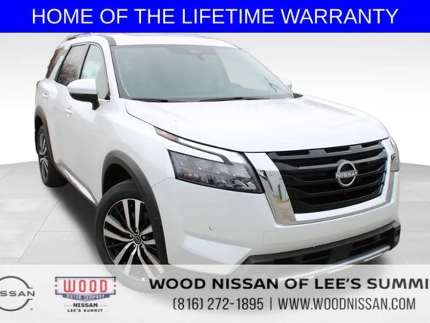 2025 Nissan Pathfinder Platinum photo 1