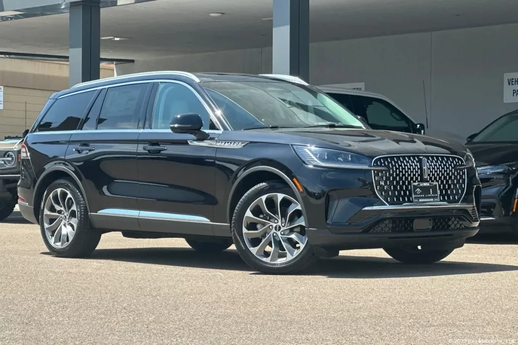 2025 Lincoln Aviator Reserve photo 1