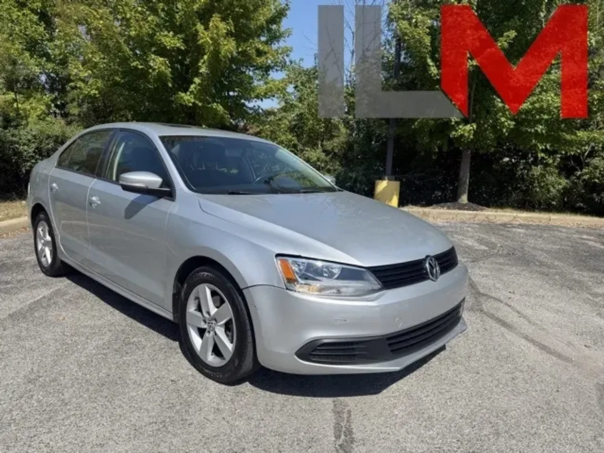 2011 Volkswagen Jetta SEL TDI photo 1