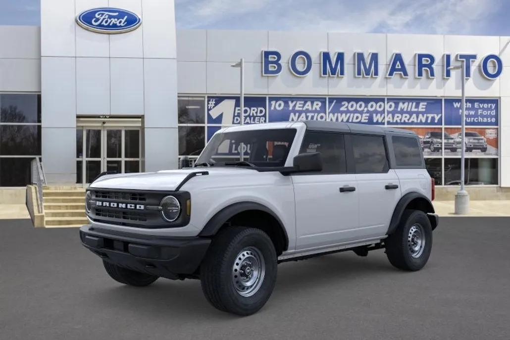 2025 Ford Bronco Base photo 1
