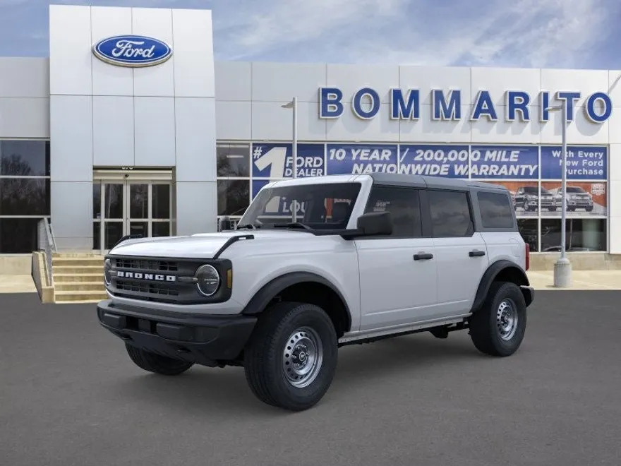2025 Ford Bronco Base photo 1