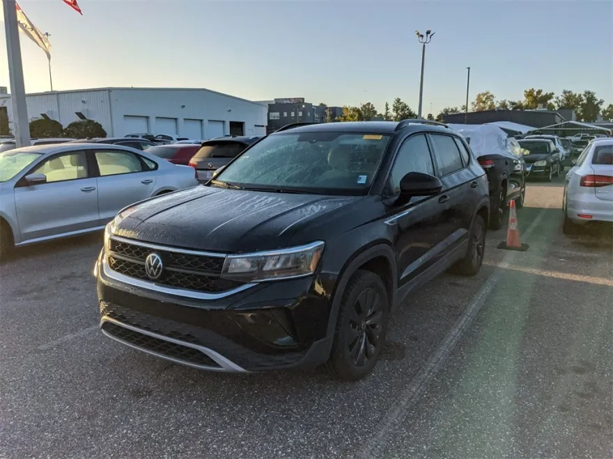 2023 Volkswagen Taos S photo 1
