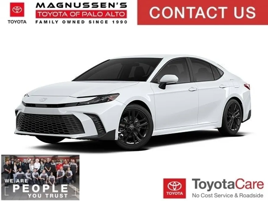 2025 Toyota Camry SE photo 1