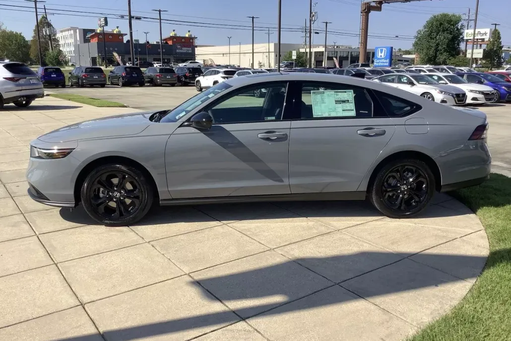 2025 Honda Accord SE photo 1