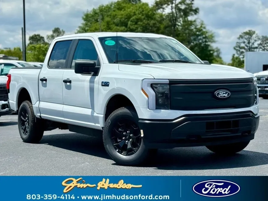 2025 Ford F-150 Lightning photo 1