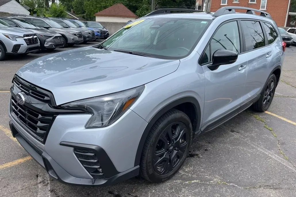 2024 Subaru Ascent Onyx Edition photo 1