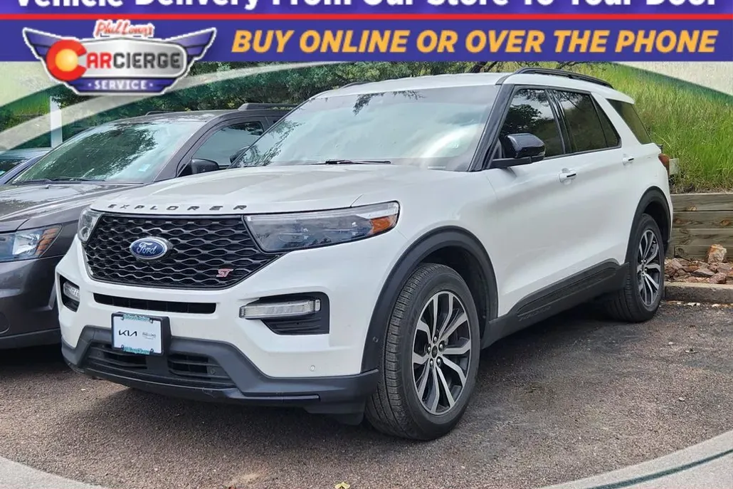 2021 Ford Explorer ST photo 1