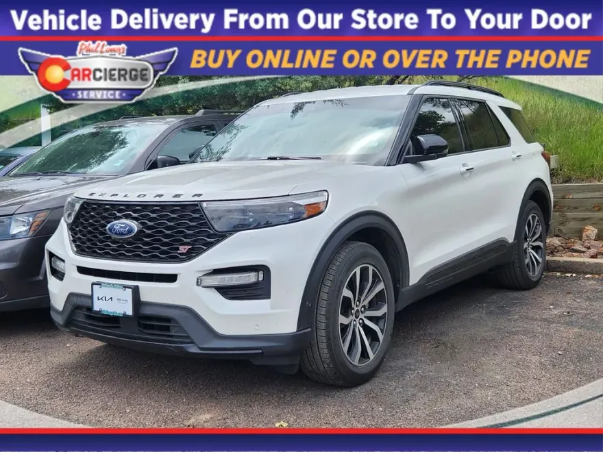 2021 Ford Explorer ST photo 1
