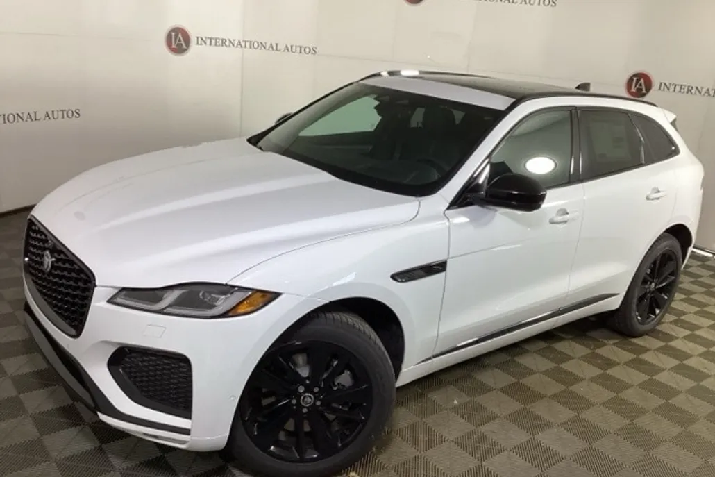 2026 Jaguar F-PACE P250 R-Dynamic S photo 1