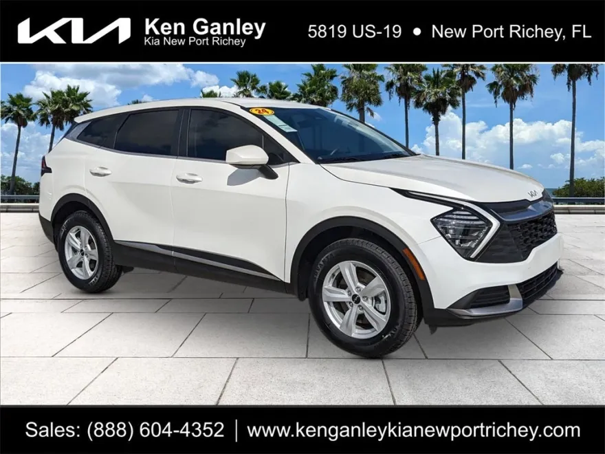 2024 Kia Sportage LX photo 1