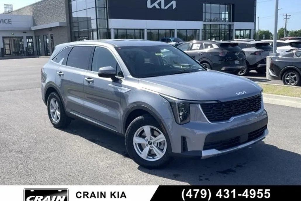 2025 Kia Sorento LX photo 1
