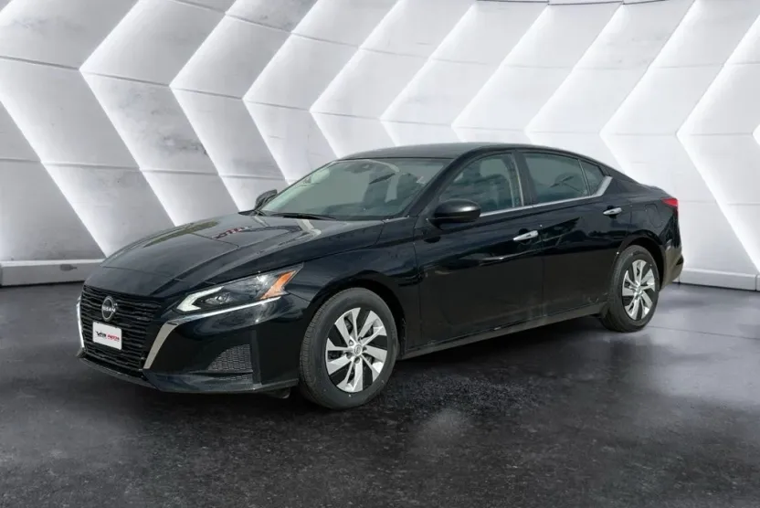 2025 Nissan Altima 2.5 S photo 1