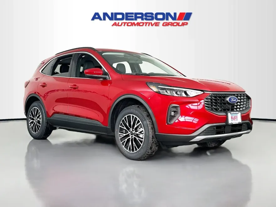 2025 Ford Escape Titanium photo 1
