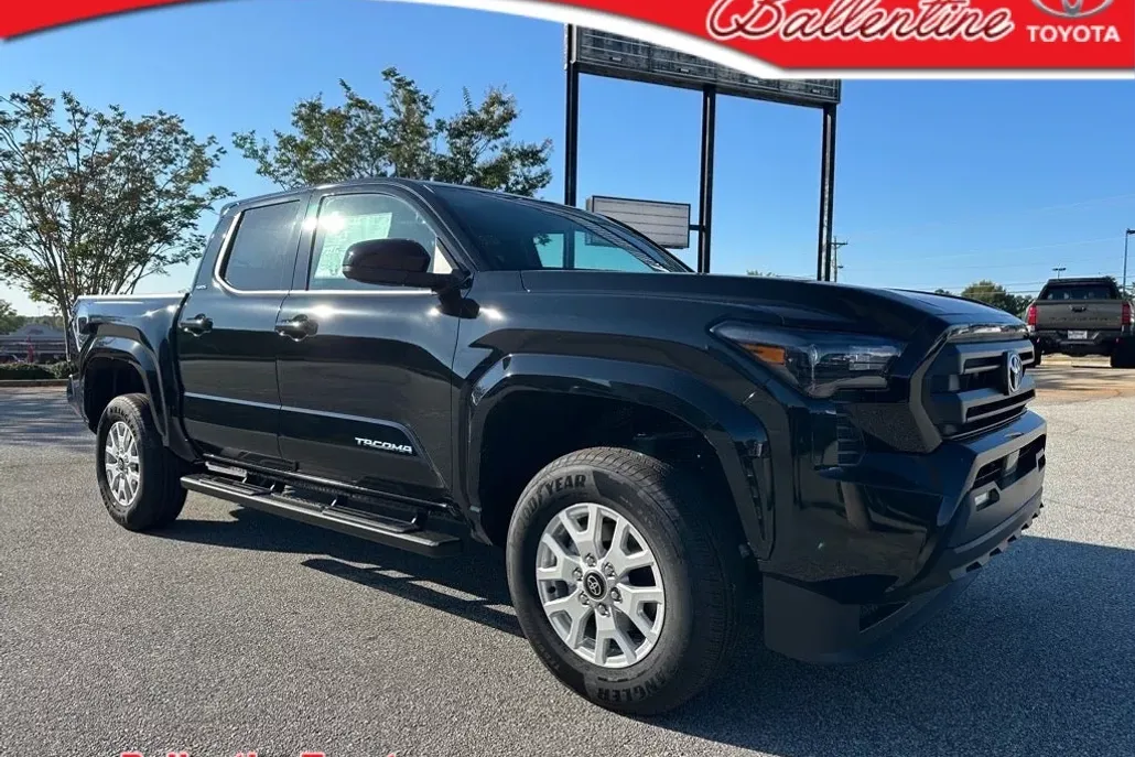 2025 Toyota Tacoma SR5 photo 1