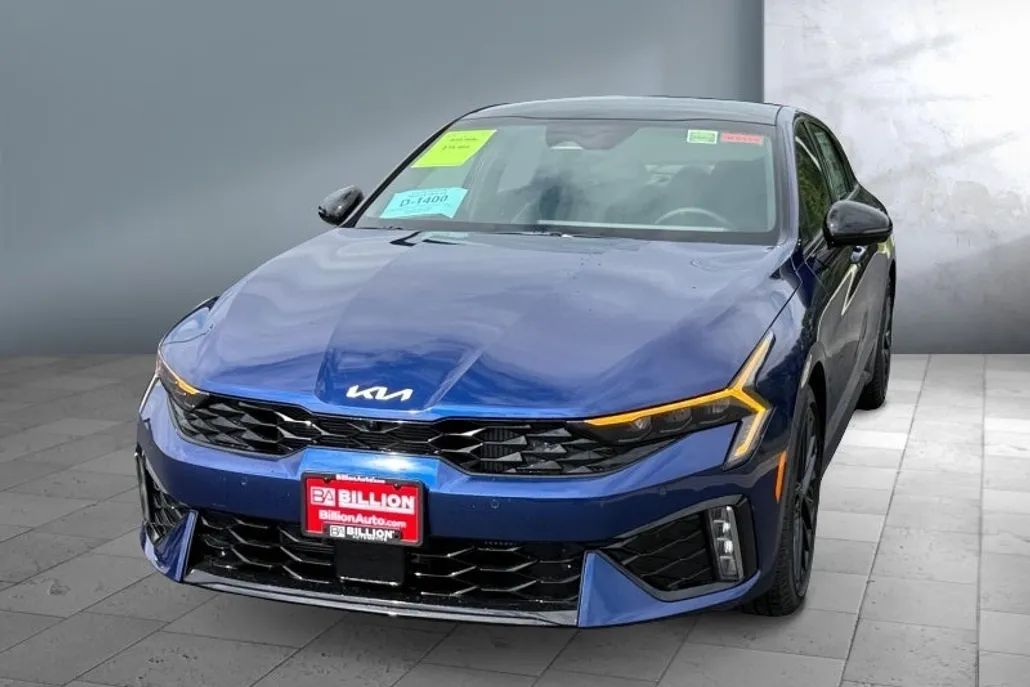 2026 Kia K5 GT photo 1