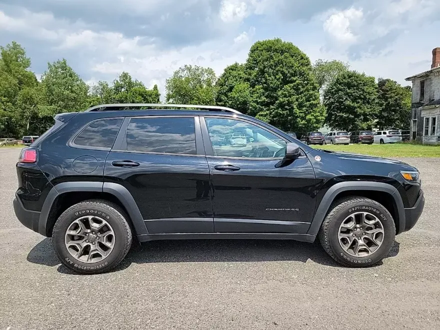 2021 Jeep Cherokee Trailhawk photo 1